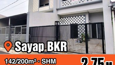 Rumah Mewah di Kawasan Regol, Bandung, LB 200m², Harga 2,75 Miliar