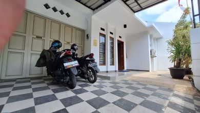 Jual Rumah 150 area Turangga, Bandung