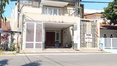 Rumah Area Premium Buah Batu, Bandung - Harga Menarik 5,15 Miliar