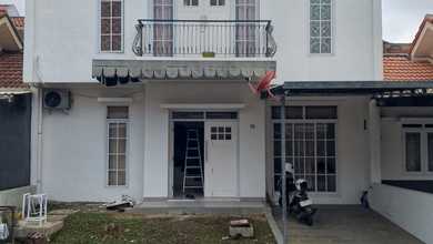 Jual Rumah Megah Luas 108 m2 Area Kota Baru Parahyangan, Bandung