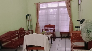 Rumah Dijual di Antapani, Bandung, LB 110m², Harga Terbaik! Rumah Dijual di Antapani, Bandung, LB 110m², Harga Terbaik!