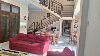 Rumah Modern Luas 310 Jual di Bandung Kota, Bandung